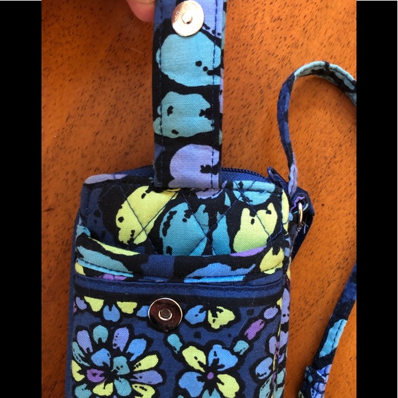 Vera Bradley blue wristlet - Picture 8 of 9